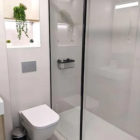 Fira 9 A 1min Del Metro Y Centro 15min Apartment *
